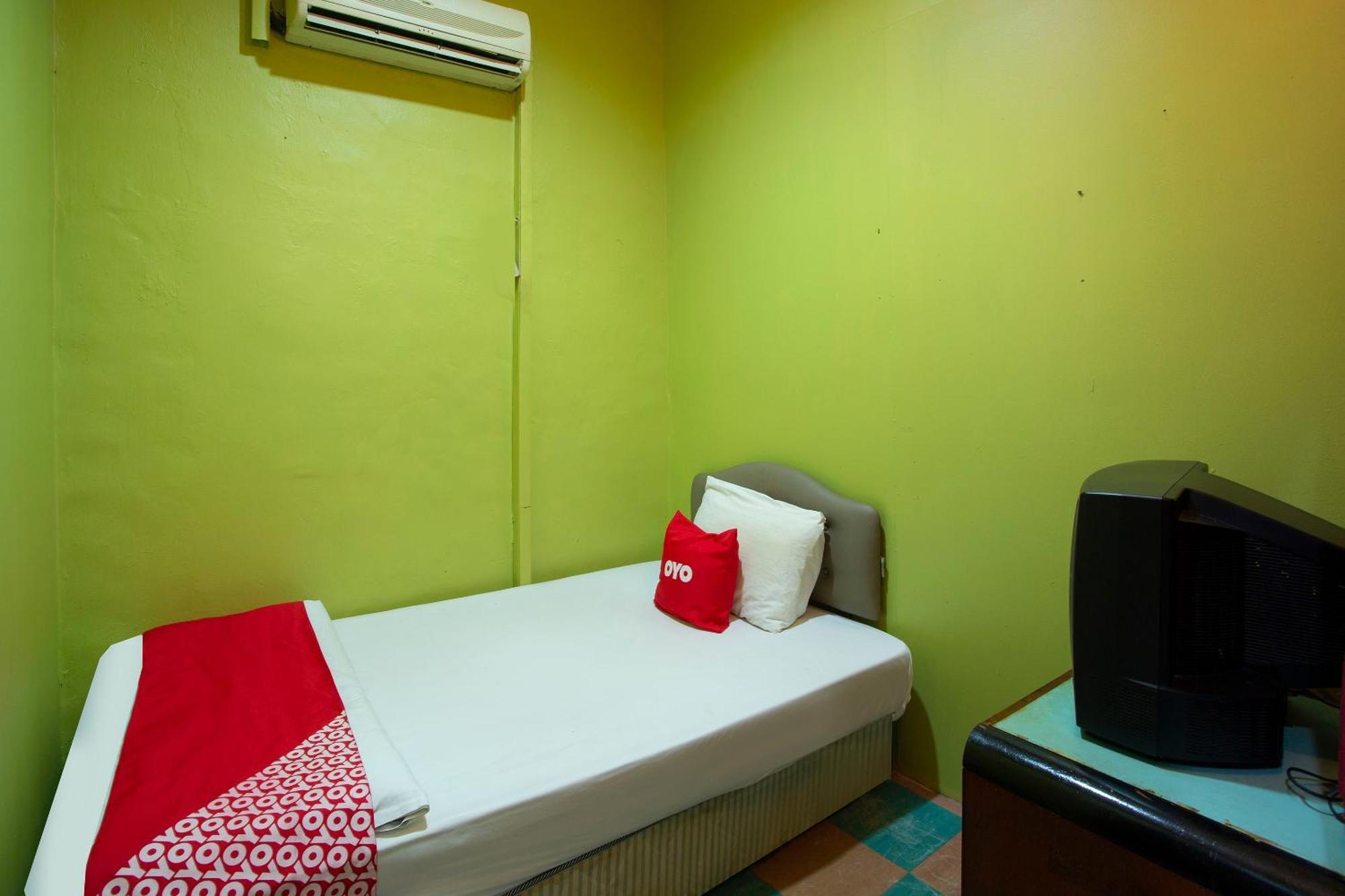 Spot On 90137 Casavilla Hotel Pudu Kuala Lumpur Bagian luar foto