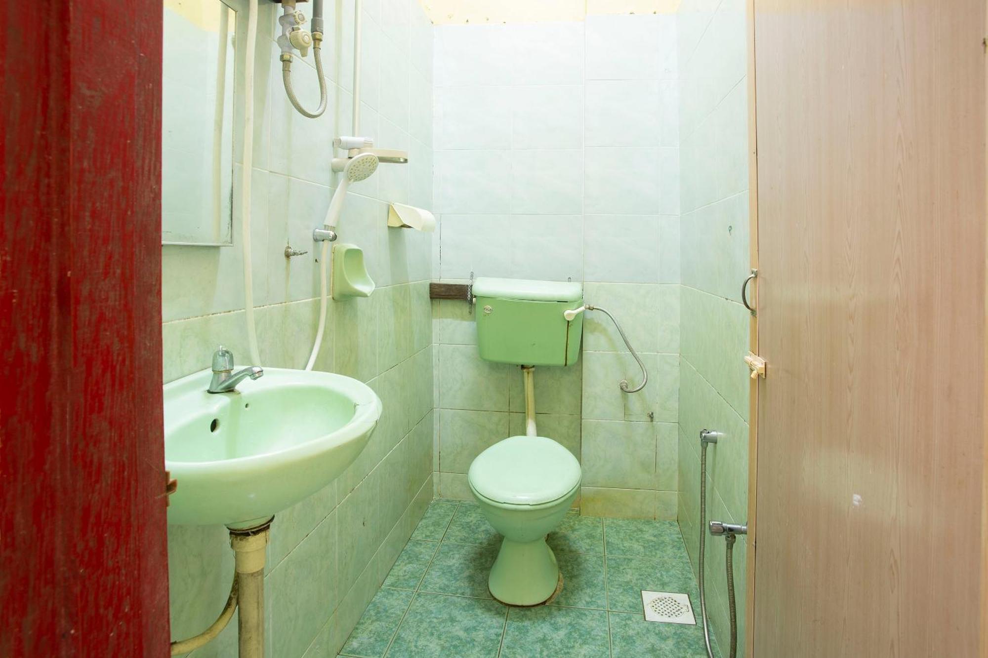 Spot On 90137 Casavilla Hotel Pudu Kuala Lumpur Bagian luar foto