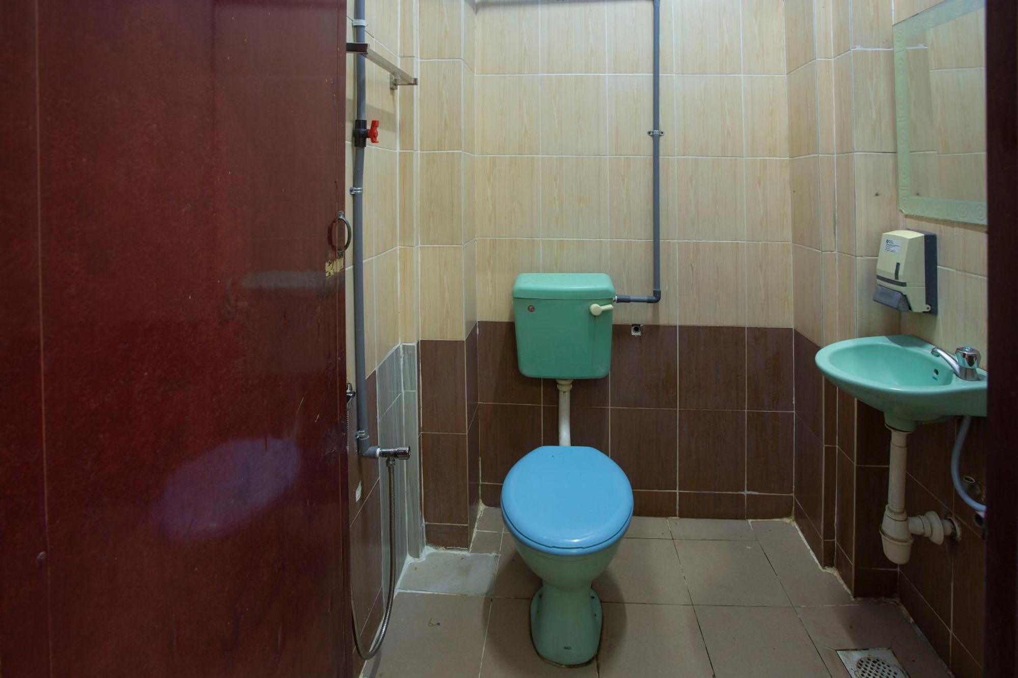 Spot On 90137 Casavilla Hotel Pudu Kuala Lumpur Bagian luar foto